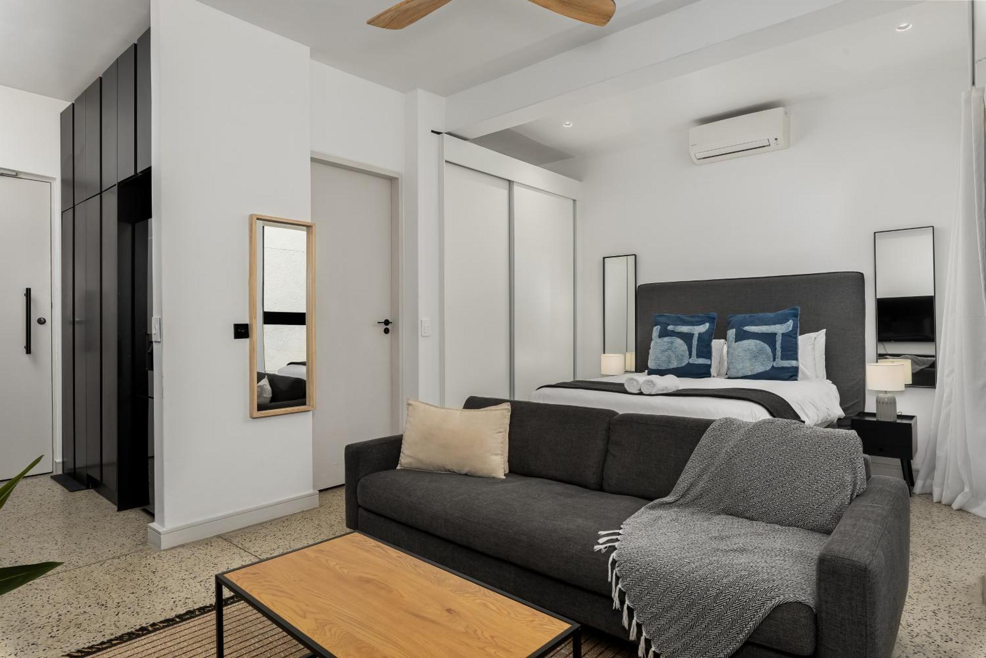 The Duke Luxury Apartment *